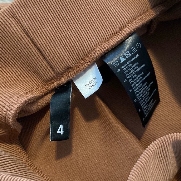 H&M (divided) brown skirt 🤎 - Picture 3 of 5